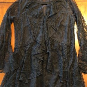 Issac Mizrahi Live black lace long bell sleeve top